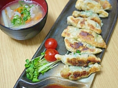 皮から手作り！ニラたっぷり餃子